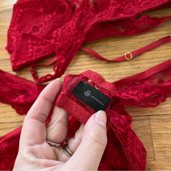 SOLD Mentionables Lace 2pc Set - Picture 2 of 5